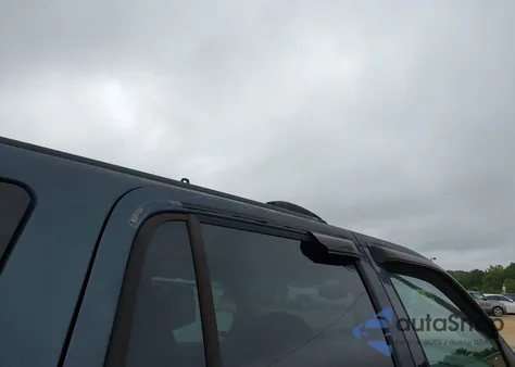 2001 Ford Expedition Eddie Bauer z USA, uszkodzony, nr VIN 1FMFU18L91LB31071